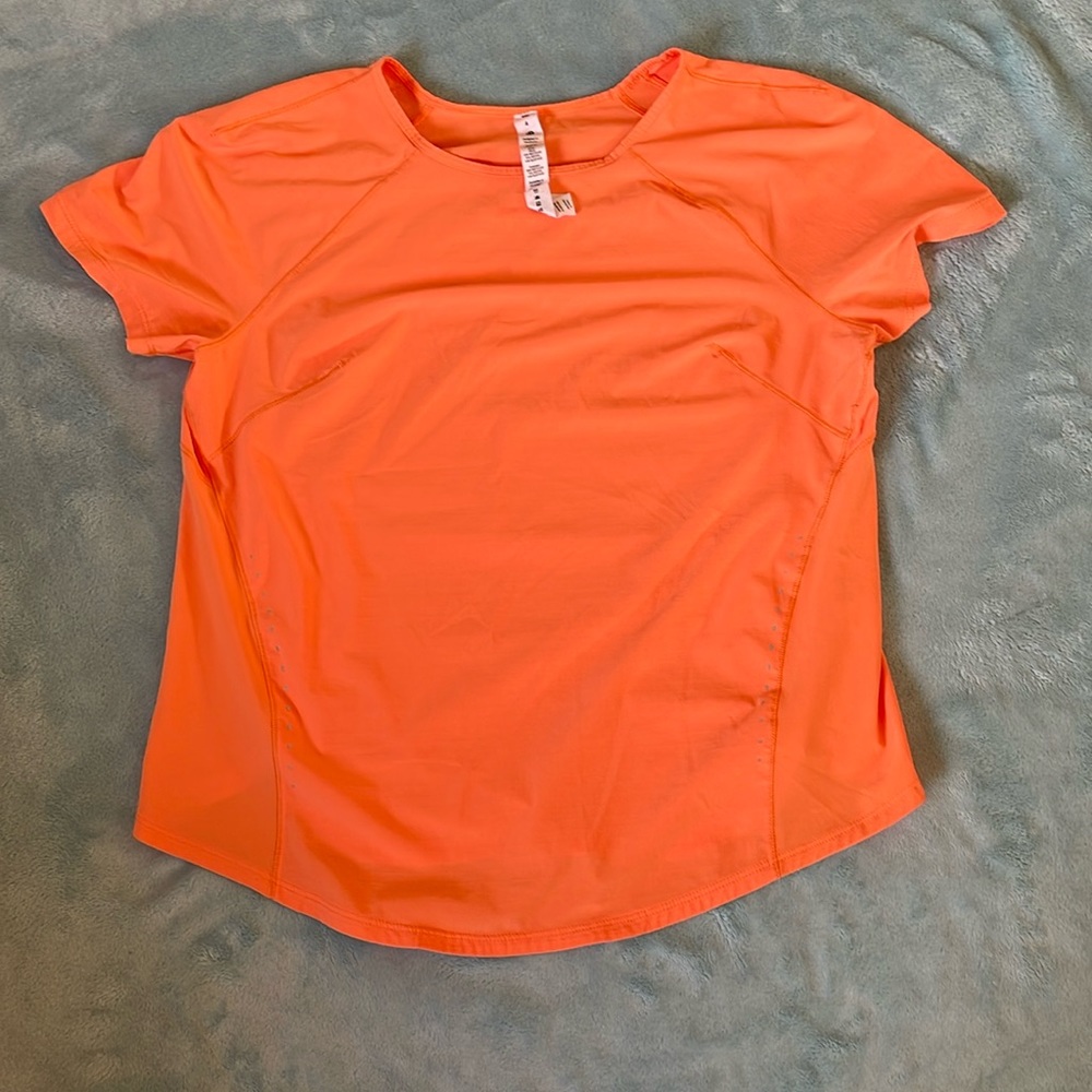 Lululemon Women’s Lightweight Stretch Run Short Sleeve Orange Size 4
